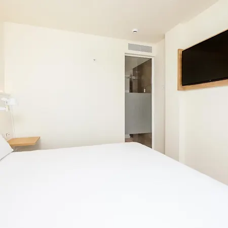 Hotel Playamojacar 4*