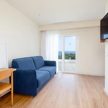 Hotel Playamojacar 4*