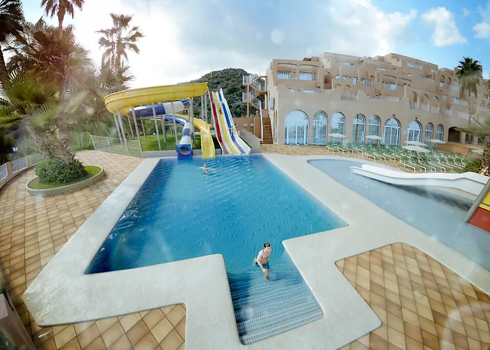 Playa Aquapark 4*